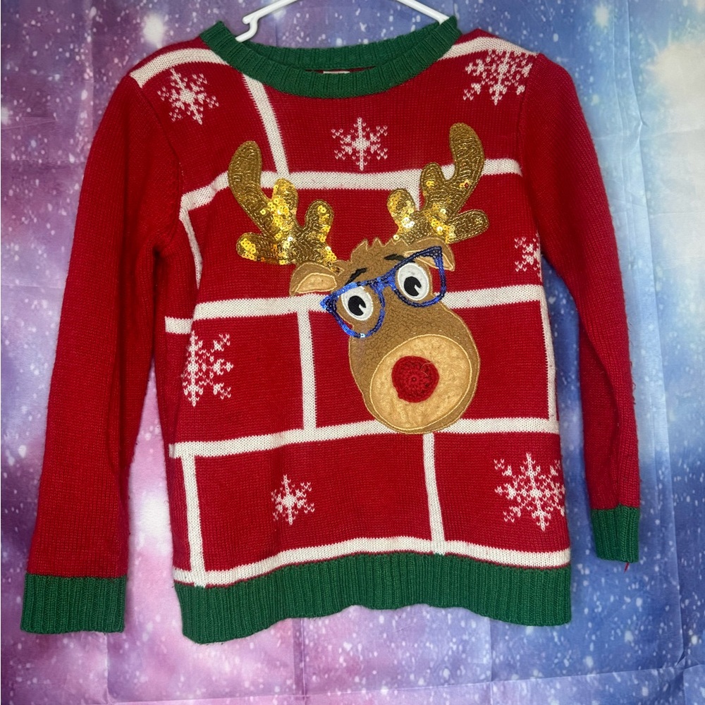 Holiday time Christmas sweater 🛍